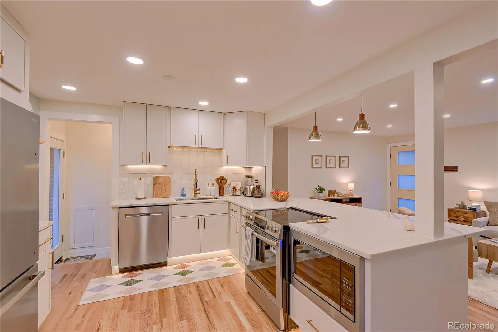 6586 S Kit Carson Street Littleton CO 80121 MLS #REC3011164 06242026222738 1600 6