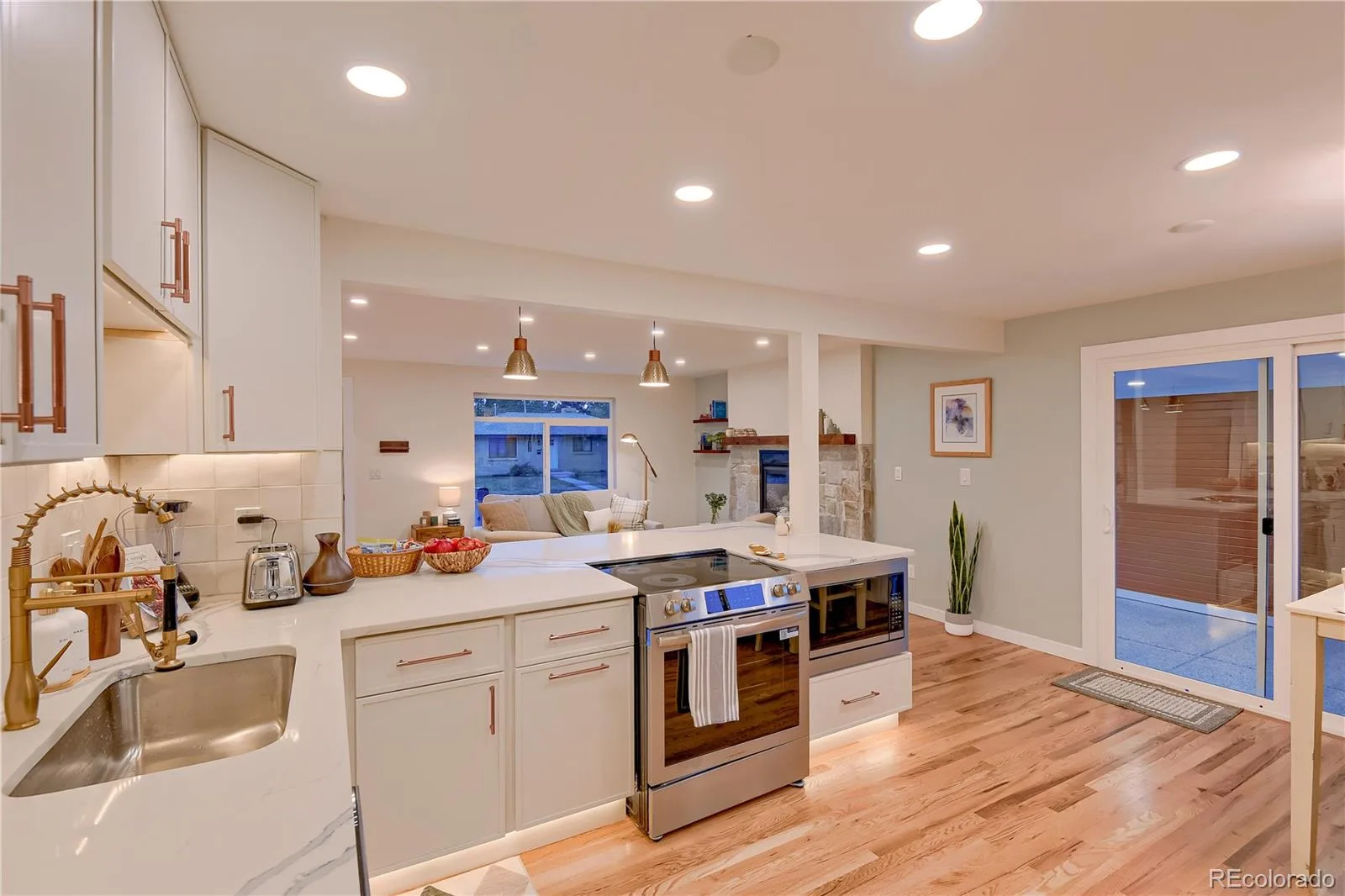 6586 S Kit Carson Street Littleton CO 80121 MLS #REC3011164 06242026222738 1600 7