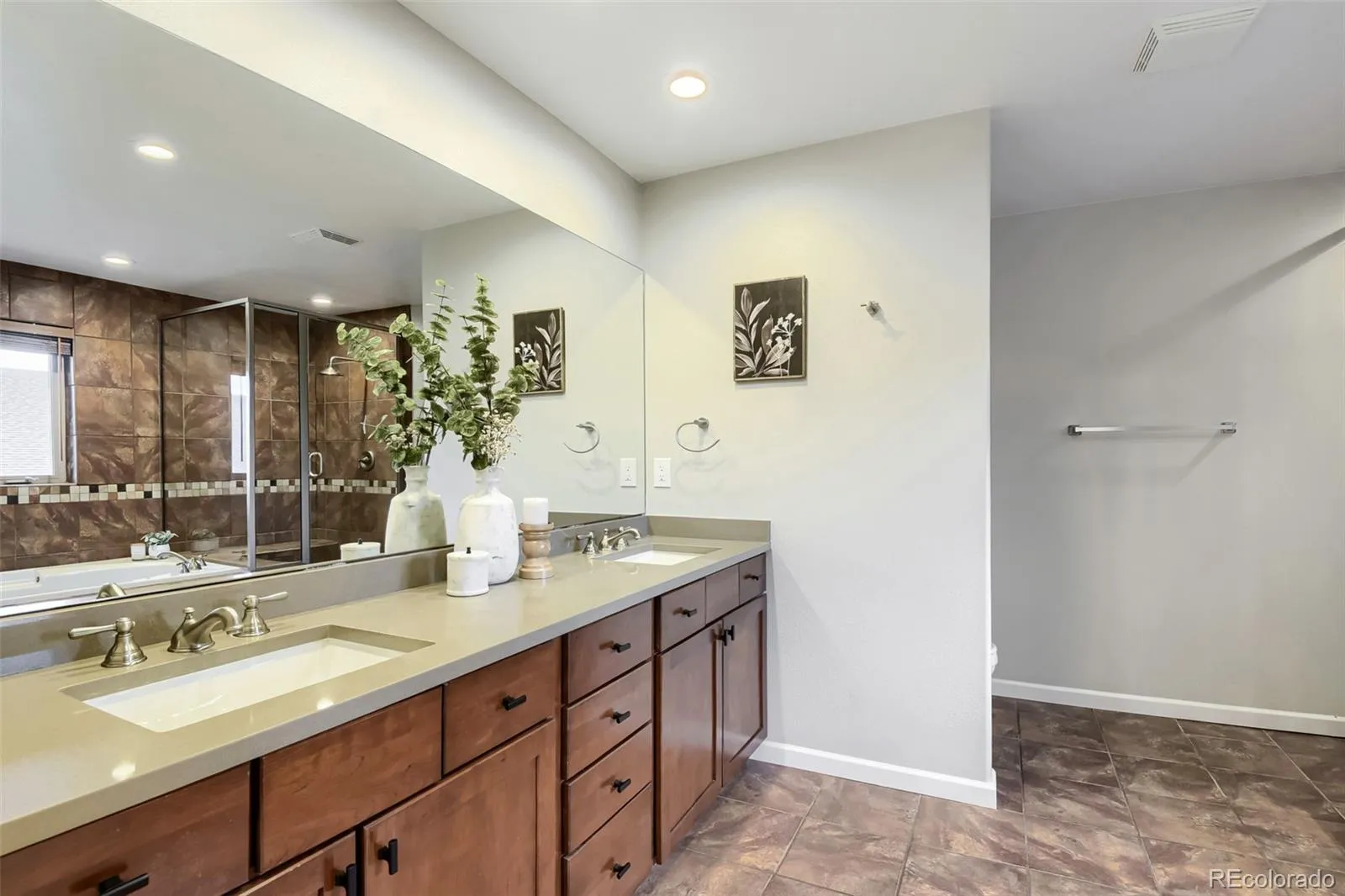 3059 S University Circle Englewood CO 80113 MLS #REC3011758 05232026193618 1600 25