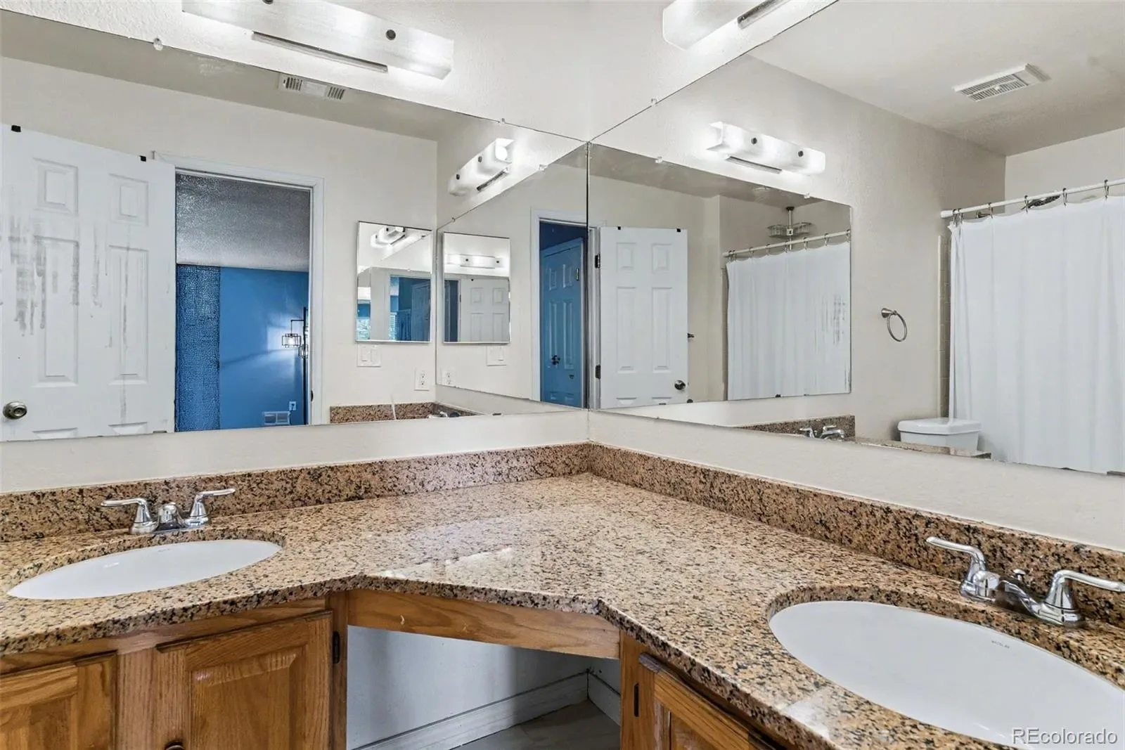 7468 S Alkire Street #104 Littleton CO 80127 | MLS #REC3012856 03262026154529 1600 10