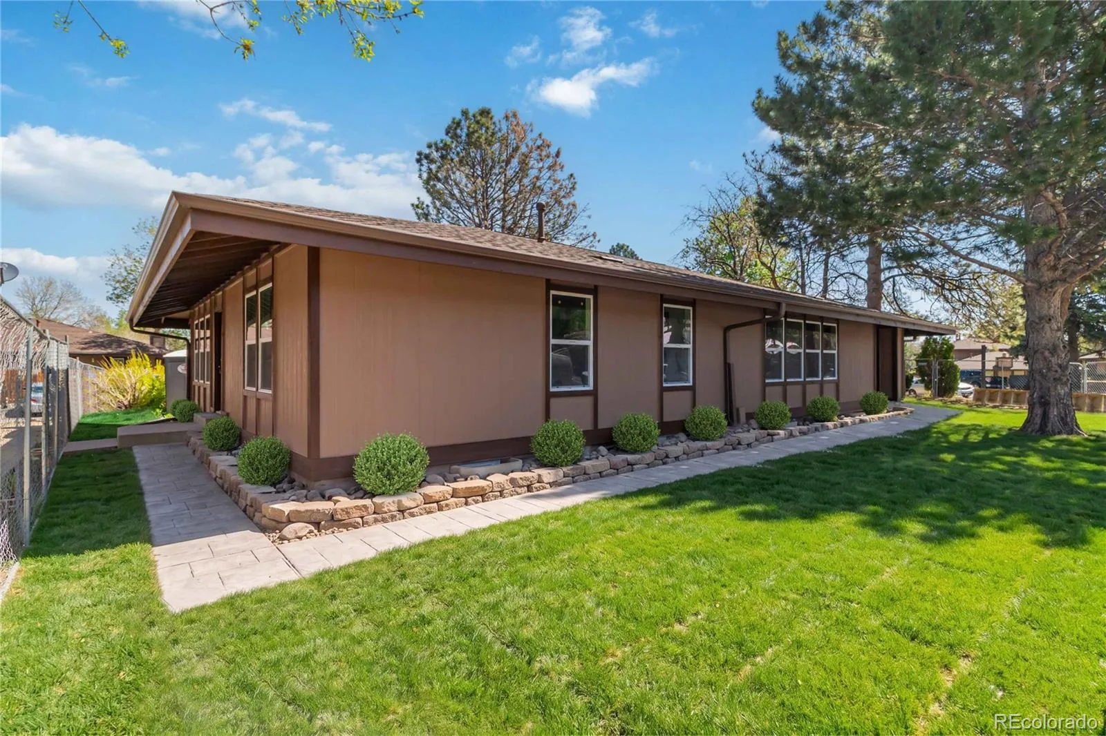 3796 S Fairplay Way Aurora CO 80014 | MLS #REC3015842 08172026182137 1600 1