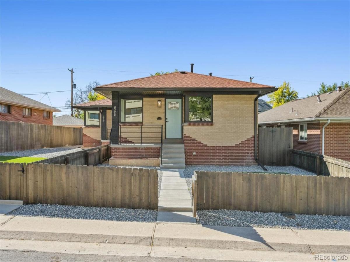3325 Poplar Street #3325 Denver CO 80207 | MLS #REC3015924 MLS #REC3015924 image #0