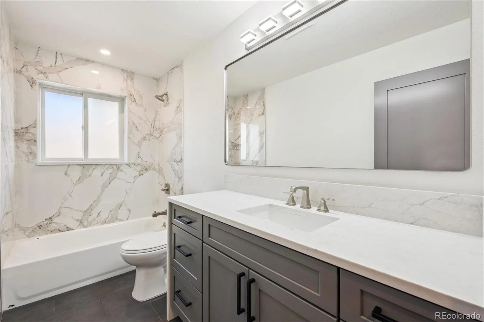 3325 Poplar Street #3325 Denver CO 80207 | MLS #REC3015924 07032026192940 1600 13