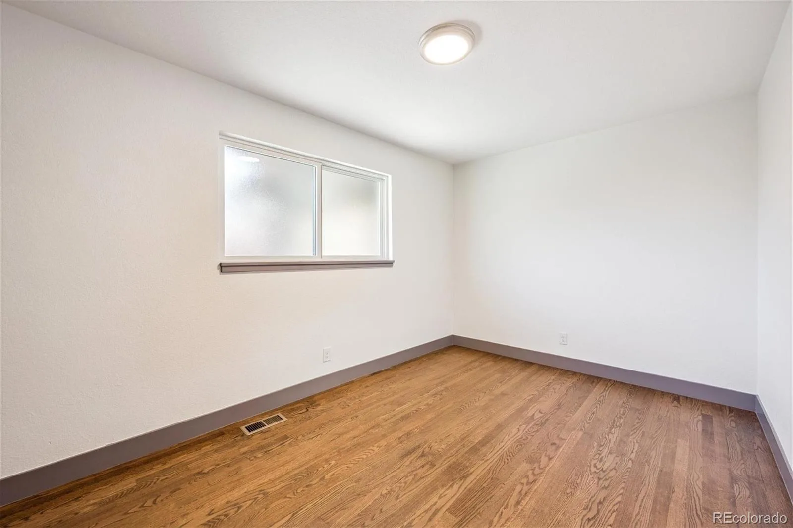 3325 Poplar Street #3325 Denver CO 80207 | MLS #REC3015924 07032026192940 1600 14
