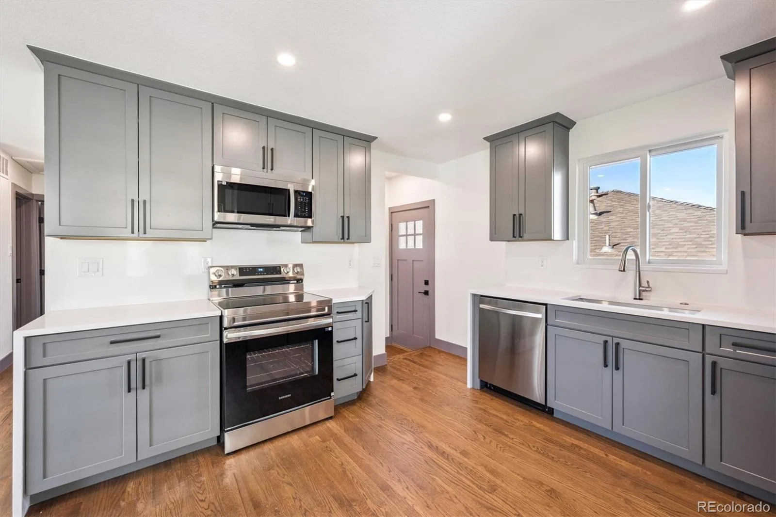 3325 Poplar Street #3325 Denver CO 80207 | MLS #REC3015924 07032026192940 1600 5