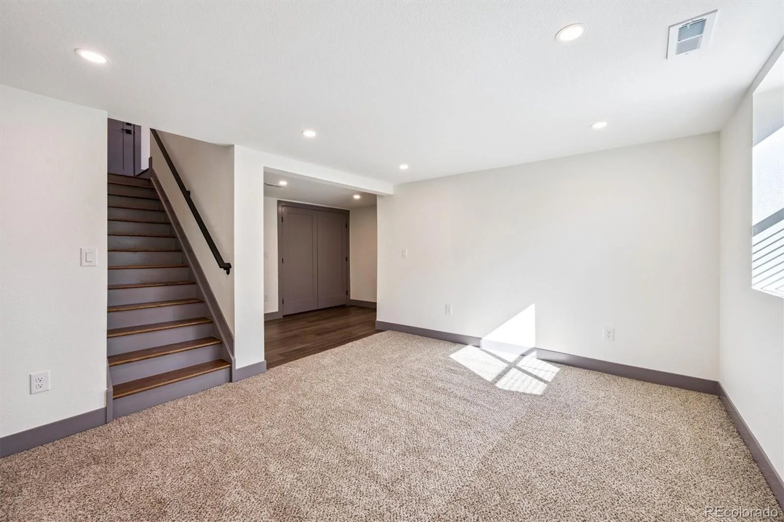 3325 Poplar Street #3325 Denver CO 80207 | MLS #REC3015924 07032026192940 1600 9