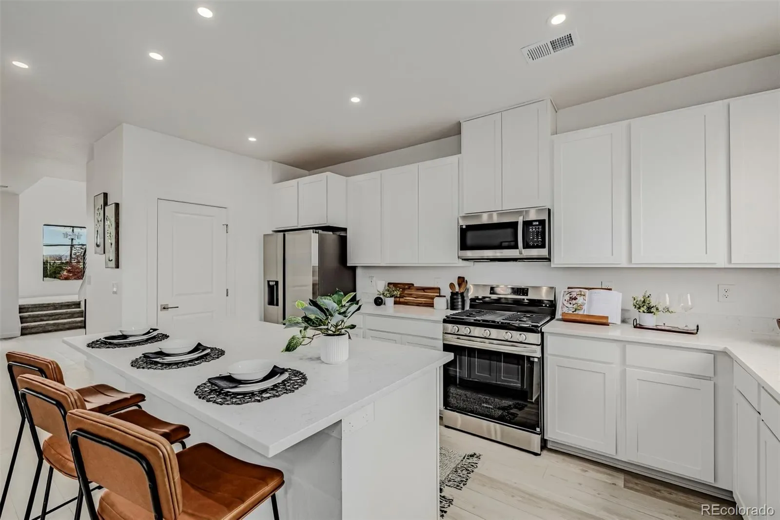 03302026005224 1600 11