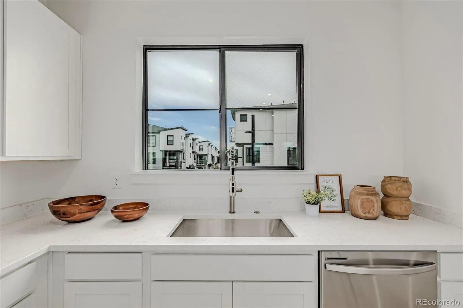 03302026005224 1600 15