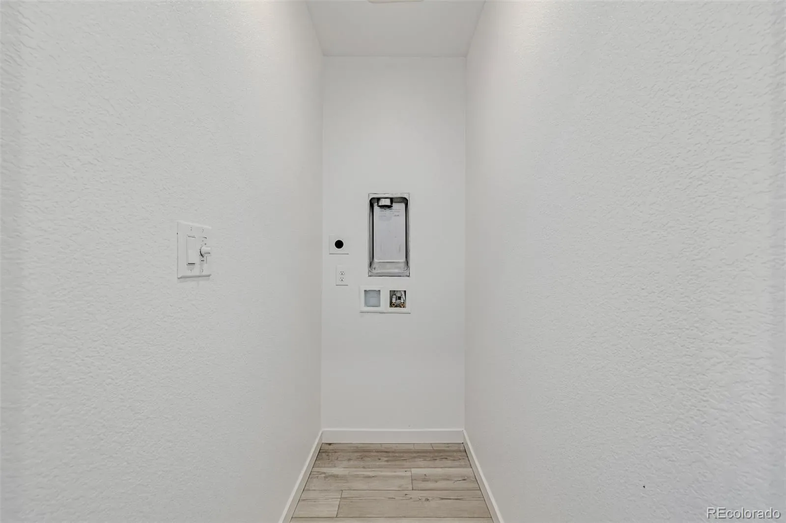 03302026005224 1600 32