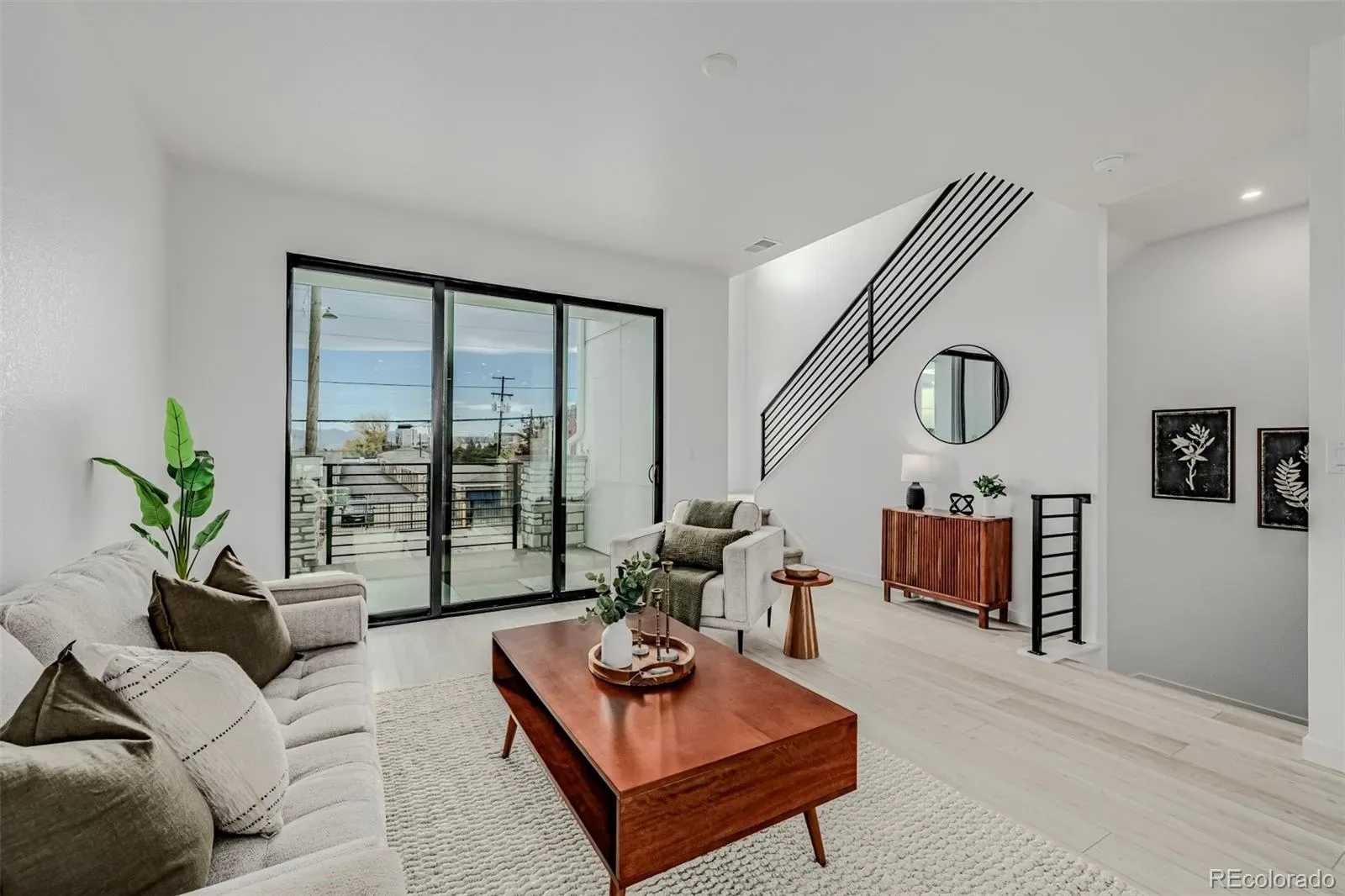 03302026005224 1600 6