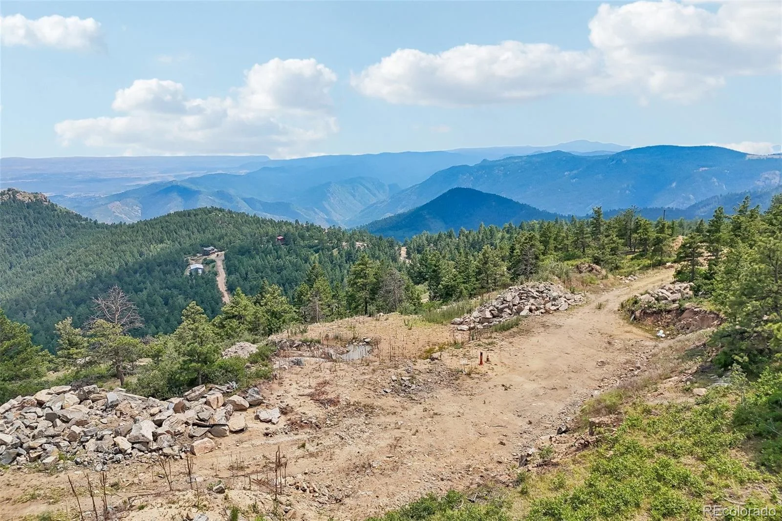 11917 Flat Top Trail Littleton CO 80127 | MLS #REC3021900 07032026161046 1600 27