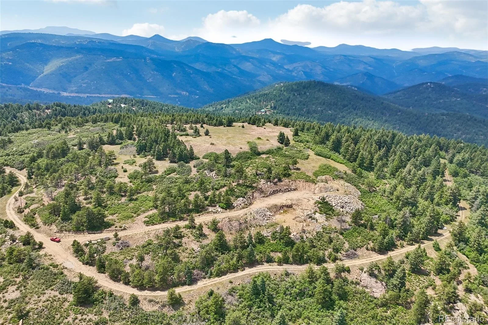 11917 Flat Top Trail Littleton CO 80127 | MLS #REC3021900 07032026161046 1600 47