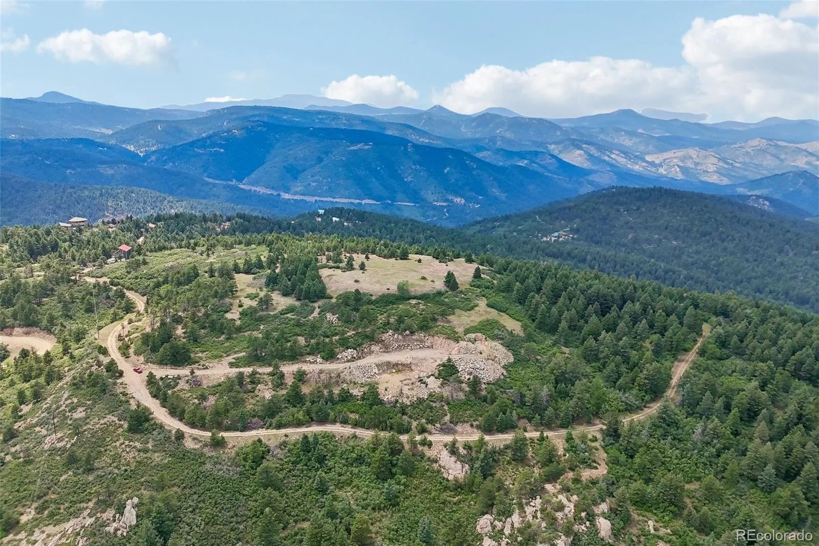 11917 Flat Top Trail Littleton CO 80127 | MLS #REC3021900 07032026161046 1600 5
