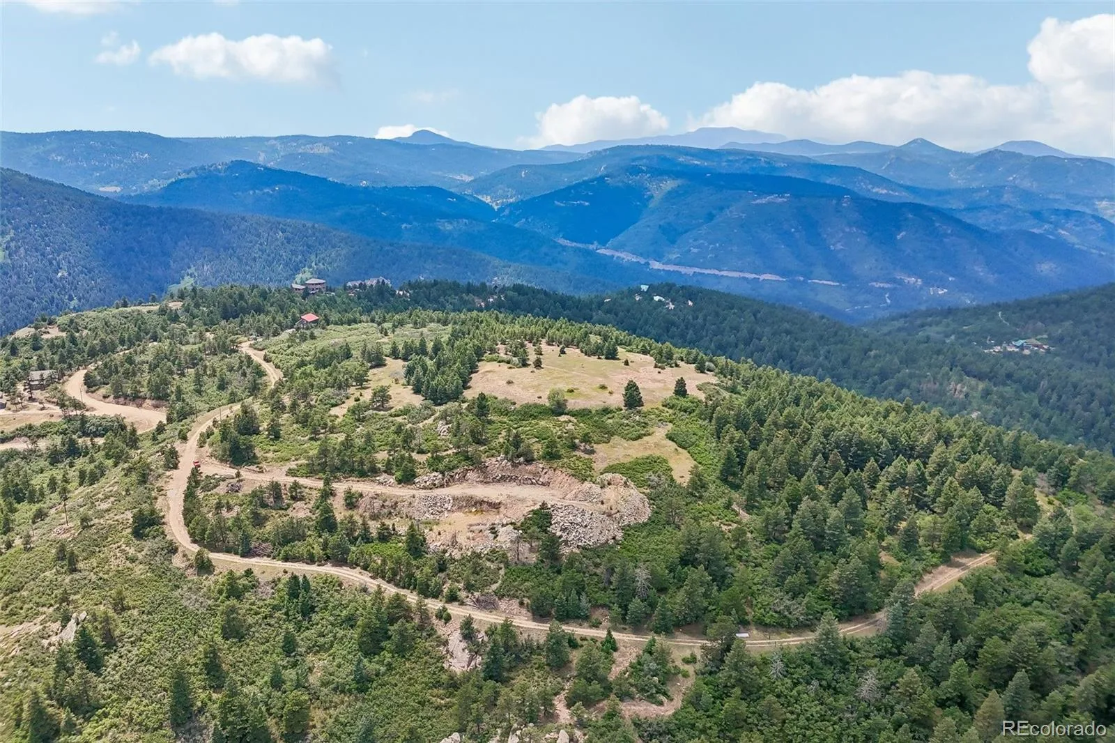 11917 Flat Top Trail Littleton CO 80127 | MLS #REC3021900 07032026161046 1600 6