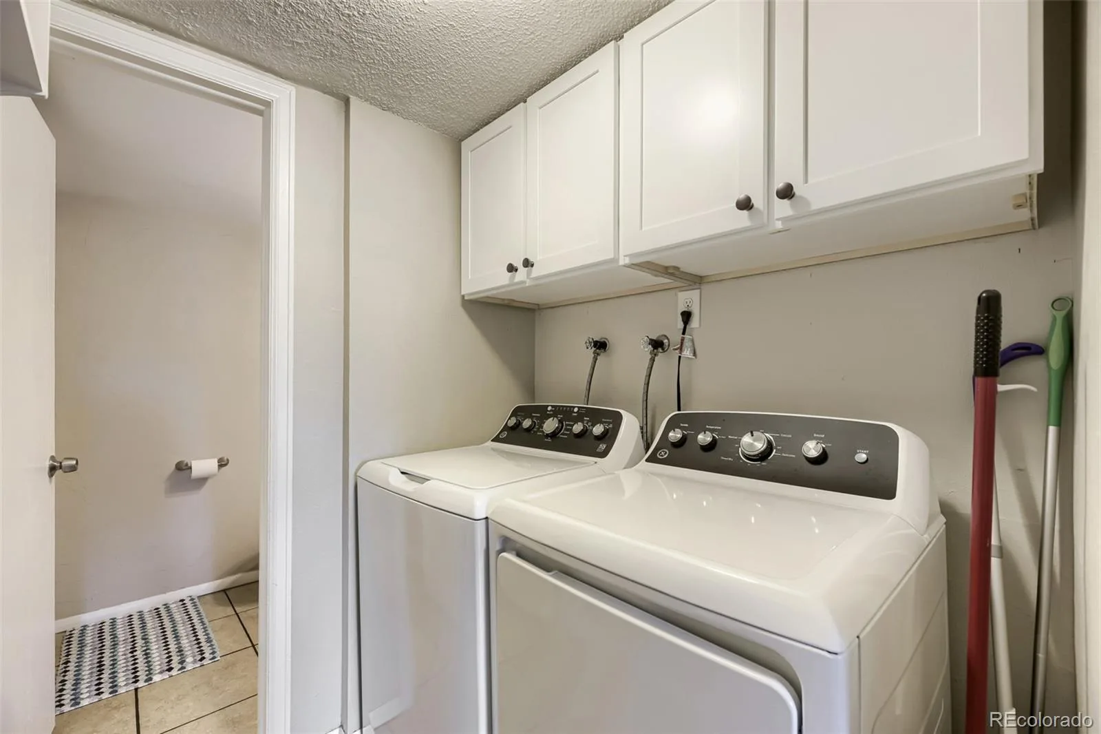1681 S Evanston Street Aurora CO 80012 | MLS #REC3024779 07292026220910 1600 19