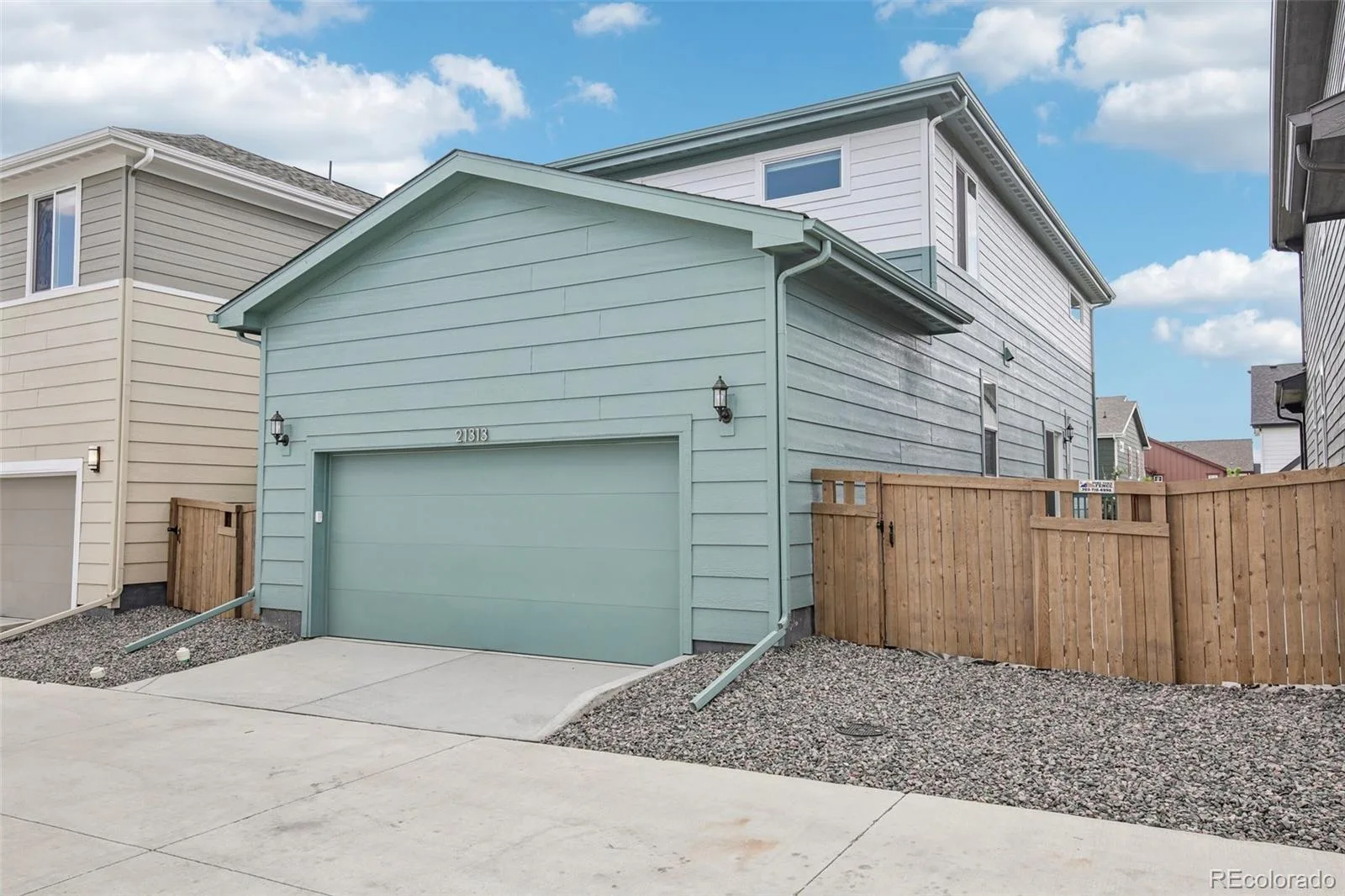 21313 E 63rd Drive Aurora CO 80019 | MLS #REC3025643 07222026210822 1600 18