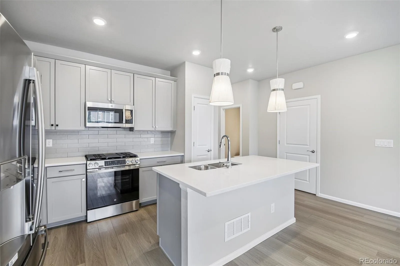 21313 E 63rd Drive Aurora CO 80019 | MLS #REC3025643 07222026210822 1600 6