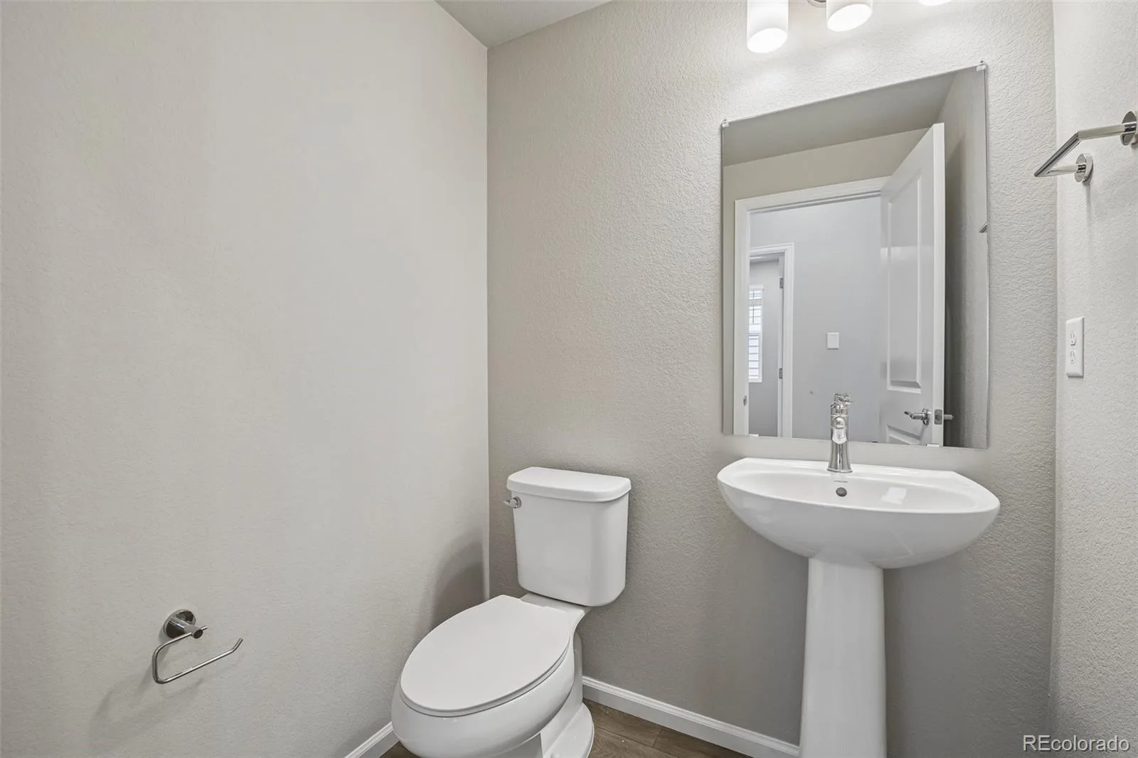21313 E 63rd Drive Aurora CO 80019 | MLS #REC3025643 07222026210822 1600 7