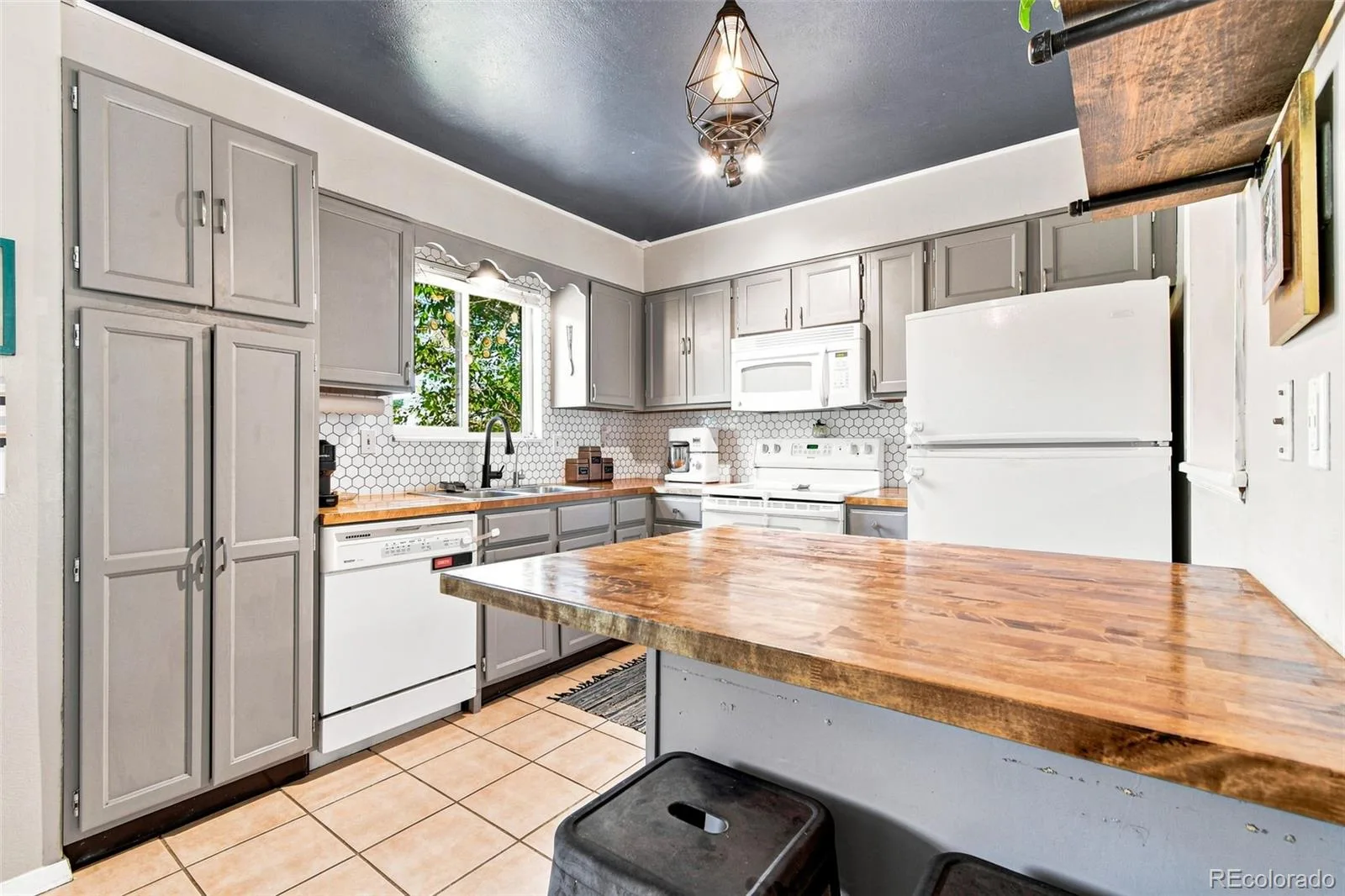 1326 S Sierra Drive Castle Rock CO 80104 | MLS #REC3027443 07282026214321 1600 10