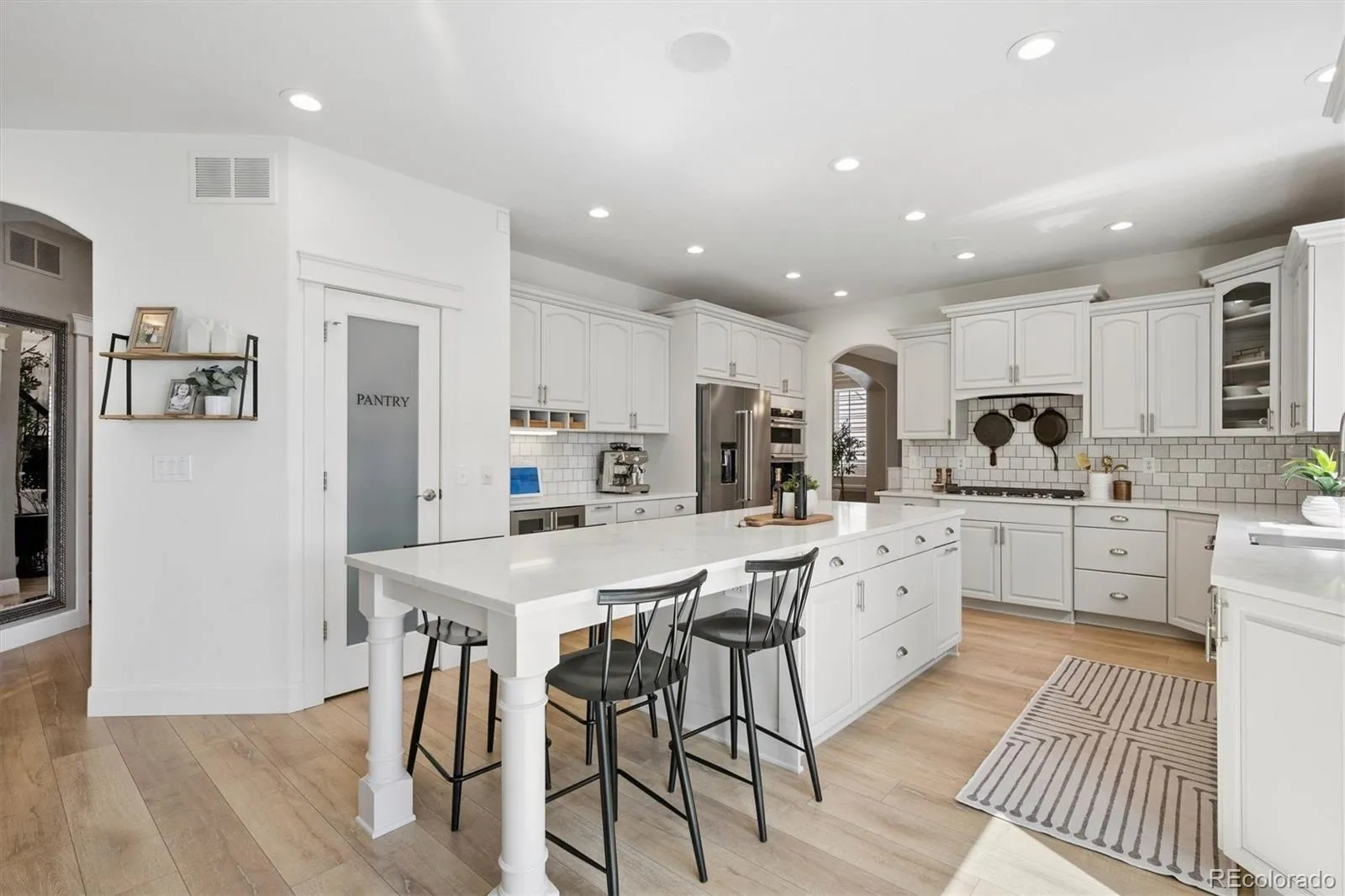 6924 S Picadilly Street Aurora CO 80016 MLS #REC3027895 05052026035344 1600 10