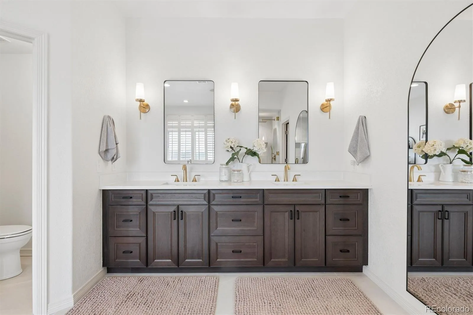 6924 S Picadilly Street Aurora CO 80016 MLS #REC3027895 05052026035344 1600 30