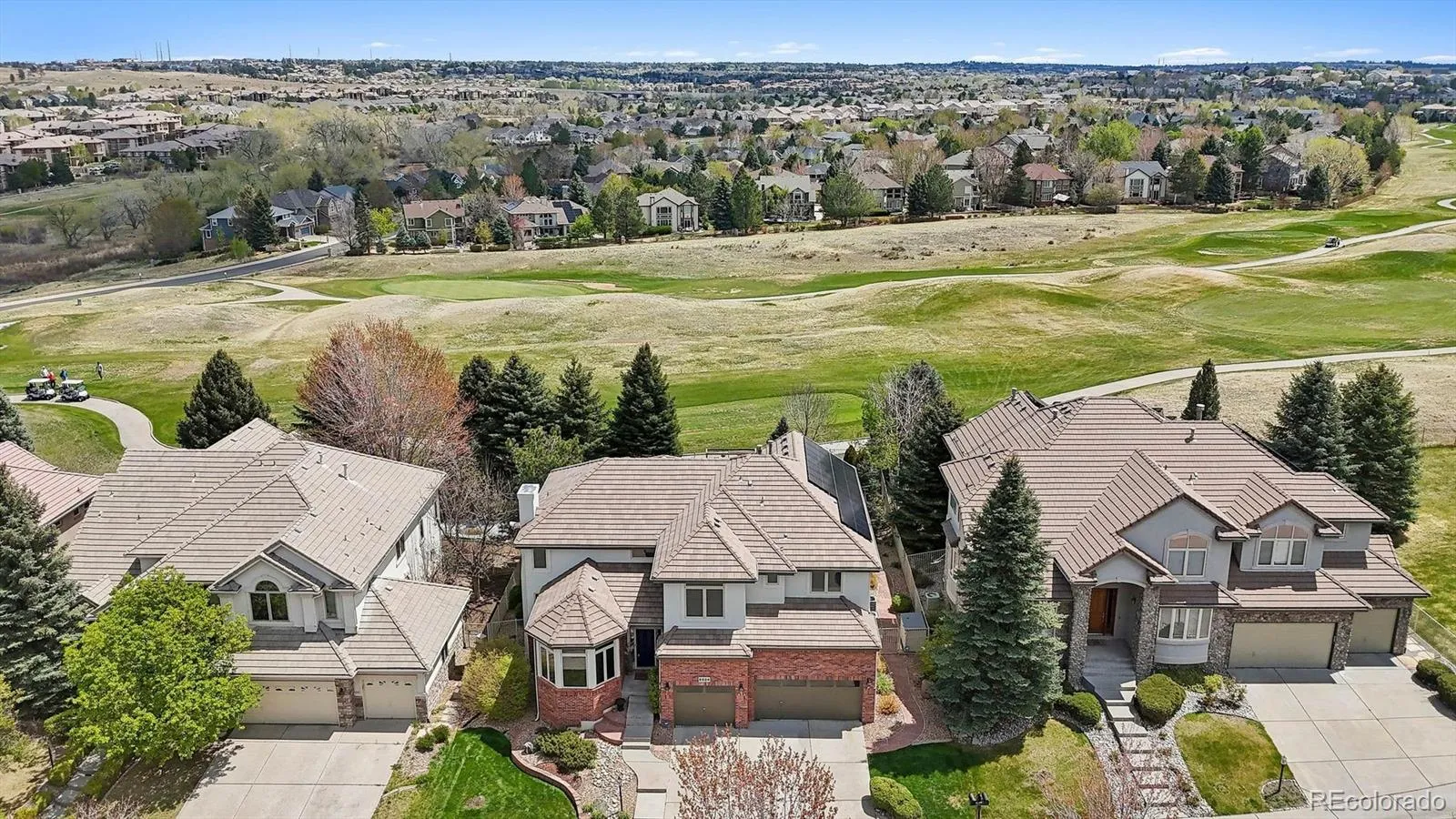 6924 S Picadilly Street Aurora CO 80016 MLS #REC3027895 05052026035344 1600 36