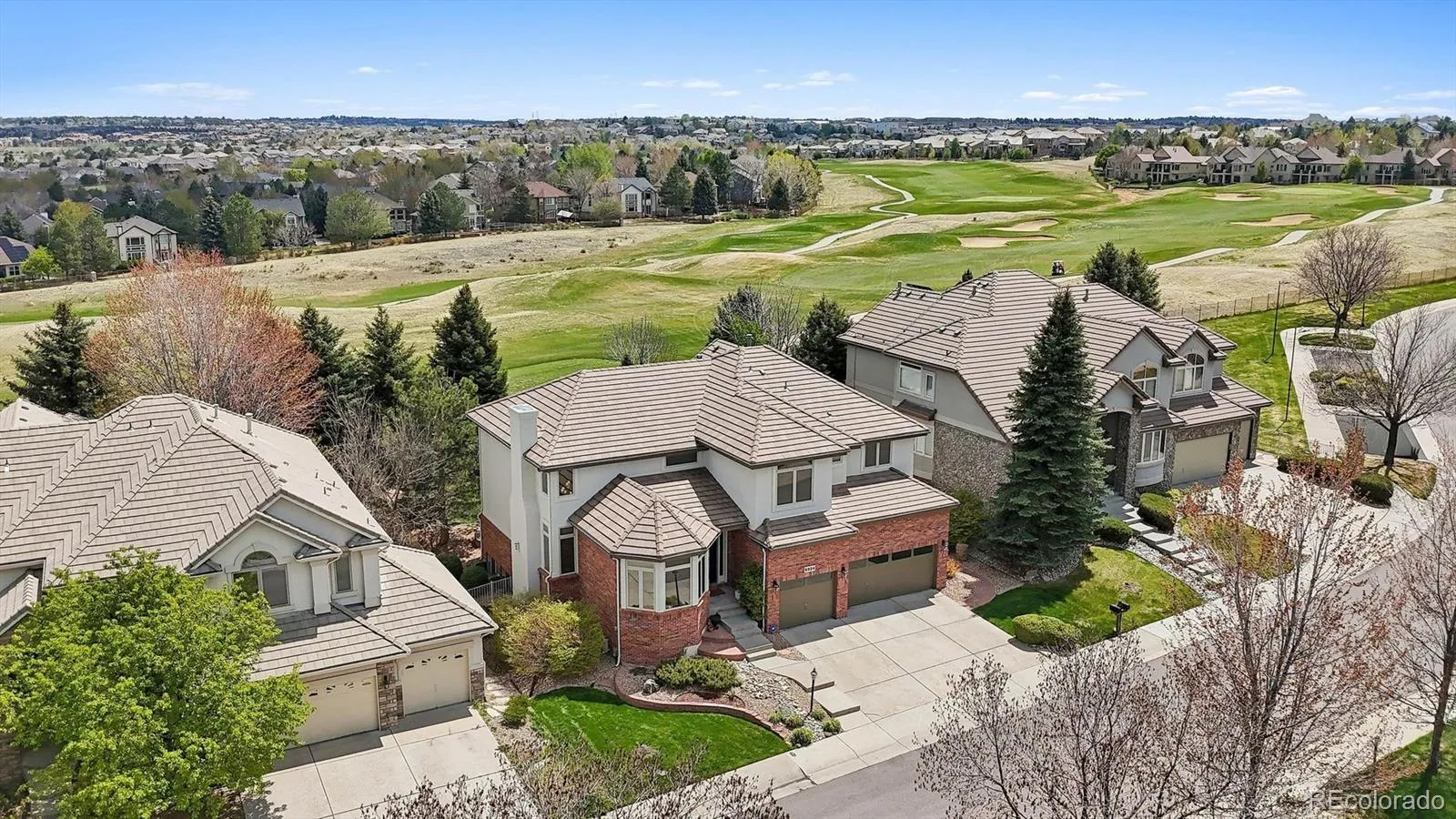 6924 S Picadilly Street Aurora CO 80016 MLS #REC3027895 05052026035344 1600 37