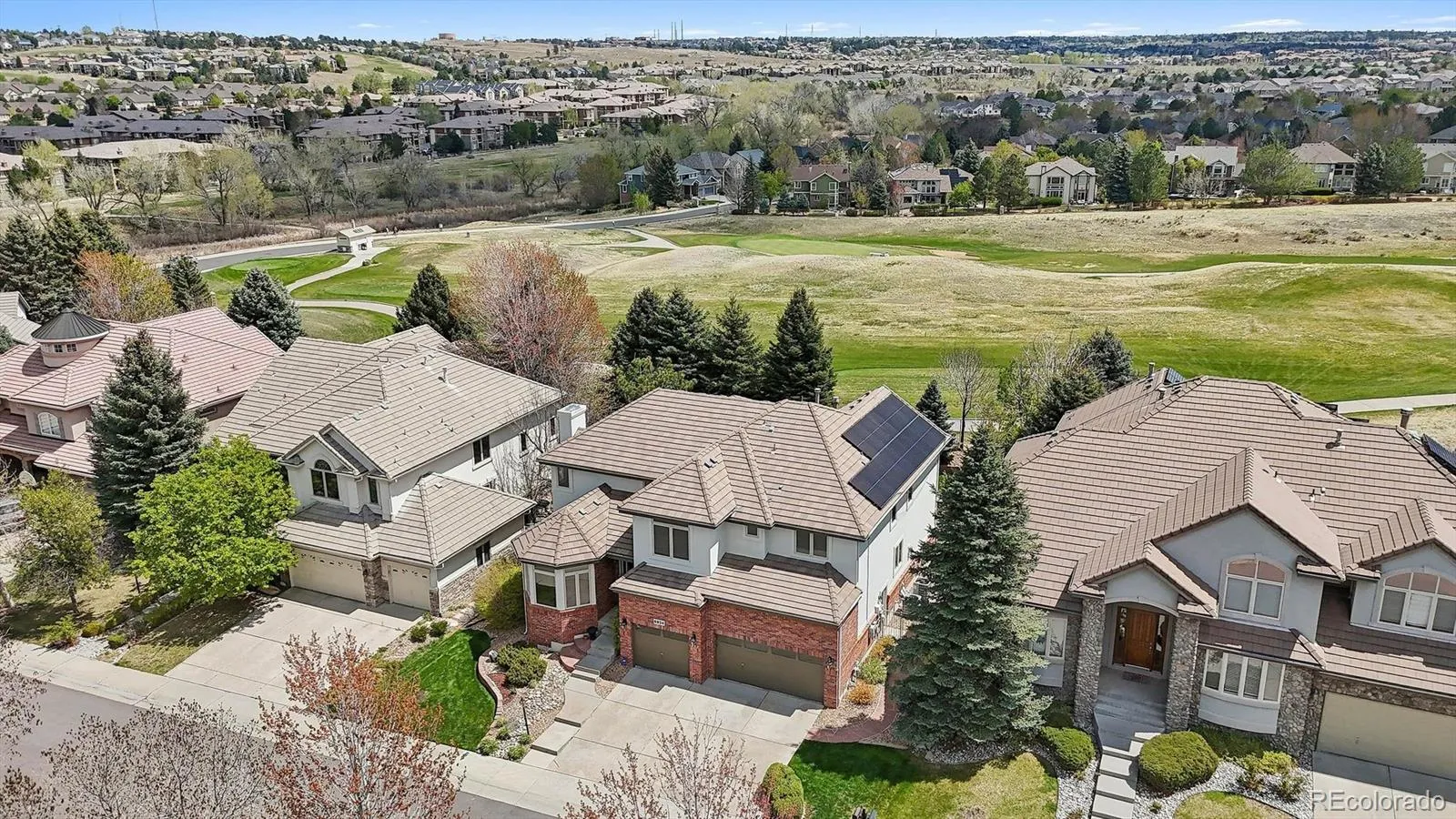 6924 S Picadilly Street Aurora CO 80016 MLS #REC3027895 05052026035344 1600 4