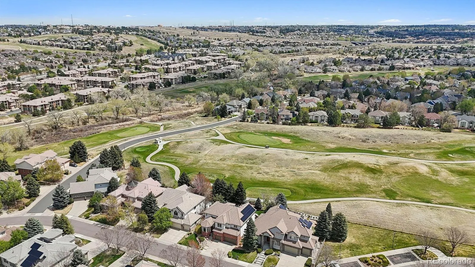 6924 S Picadilly Street Aurora CO 80016 MLS #REC3027895 05052026035344 1600 40