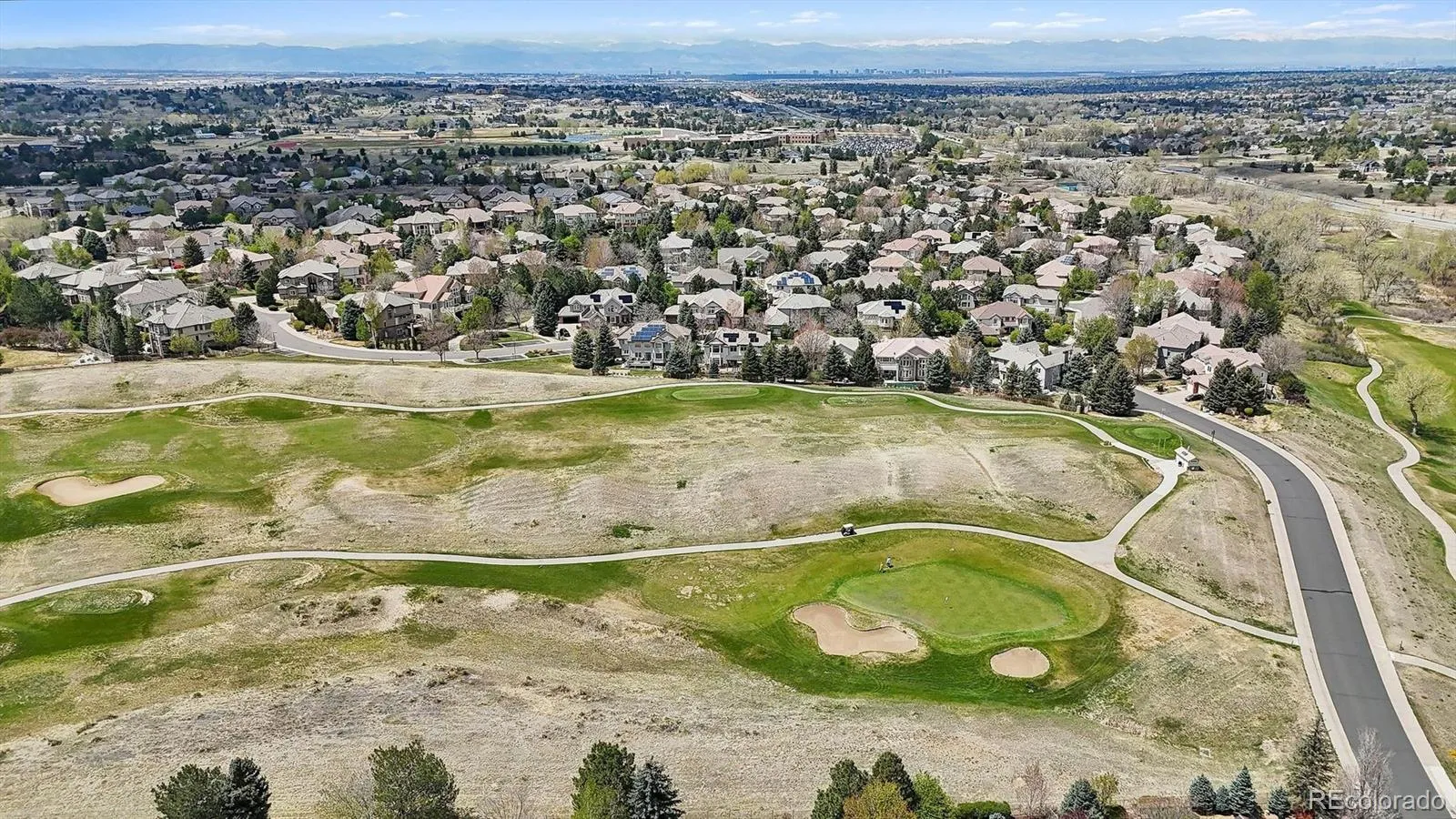 6924 S Picadilly Street Aurora CO 80016 MLS #REC3027895 05052026035344 1600 41