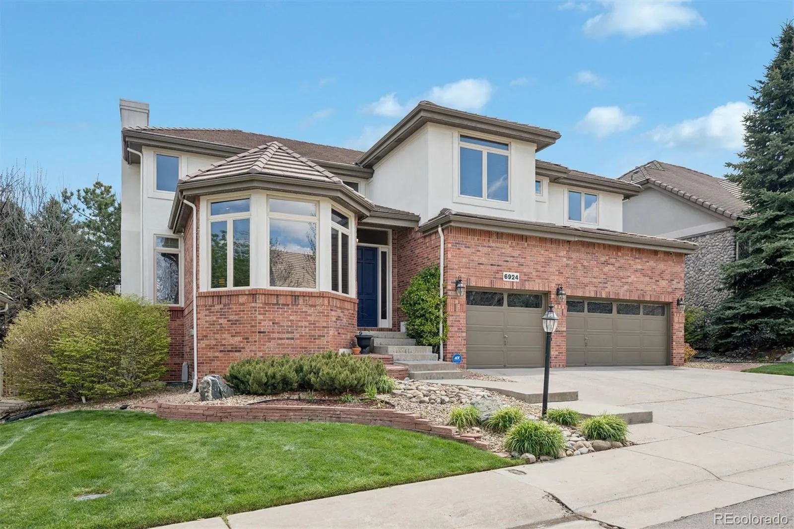 6924 S Picadilly Street Aurora CO 80016 MLS #REC3027895 05052026035344 1600 49