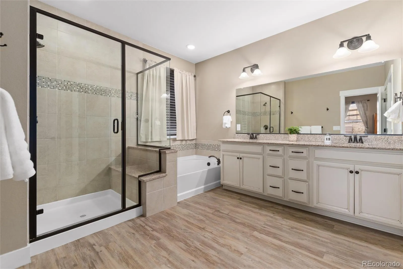 7978 S Elk Way Aurora CO 80016 MLS #REC3028720 05142026211147 1600 24