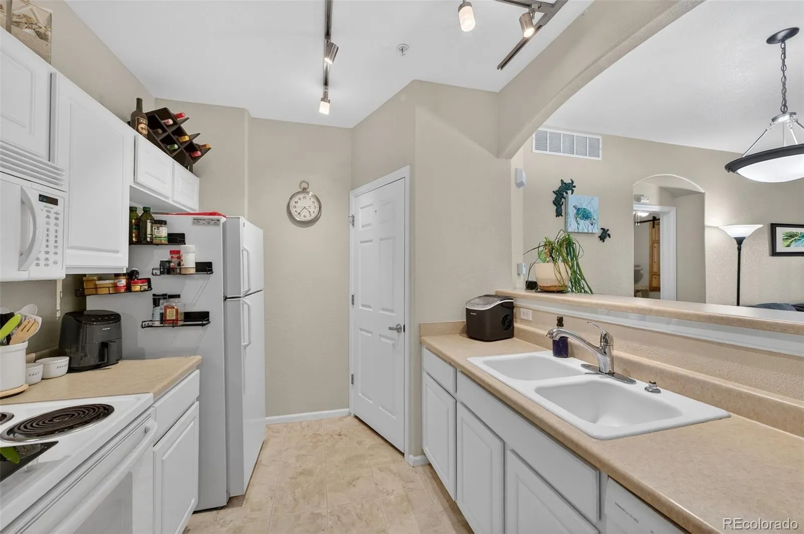 5255 Memphis Street #806 #8 Denver CO 80239 MLS #REC3030540 05272026023310 1600 12