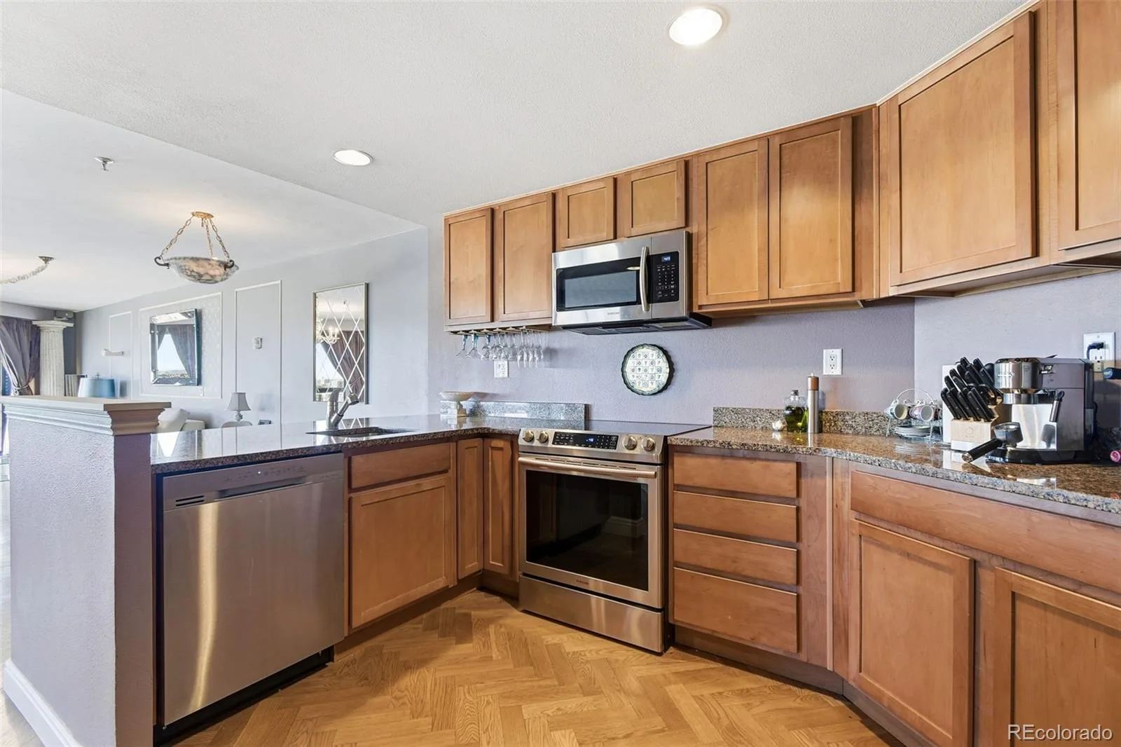 100 Park Avenue #2006 Denver CO 80205 MLS #REC3031242 06022026210006 1600 20