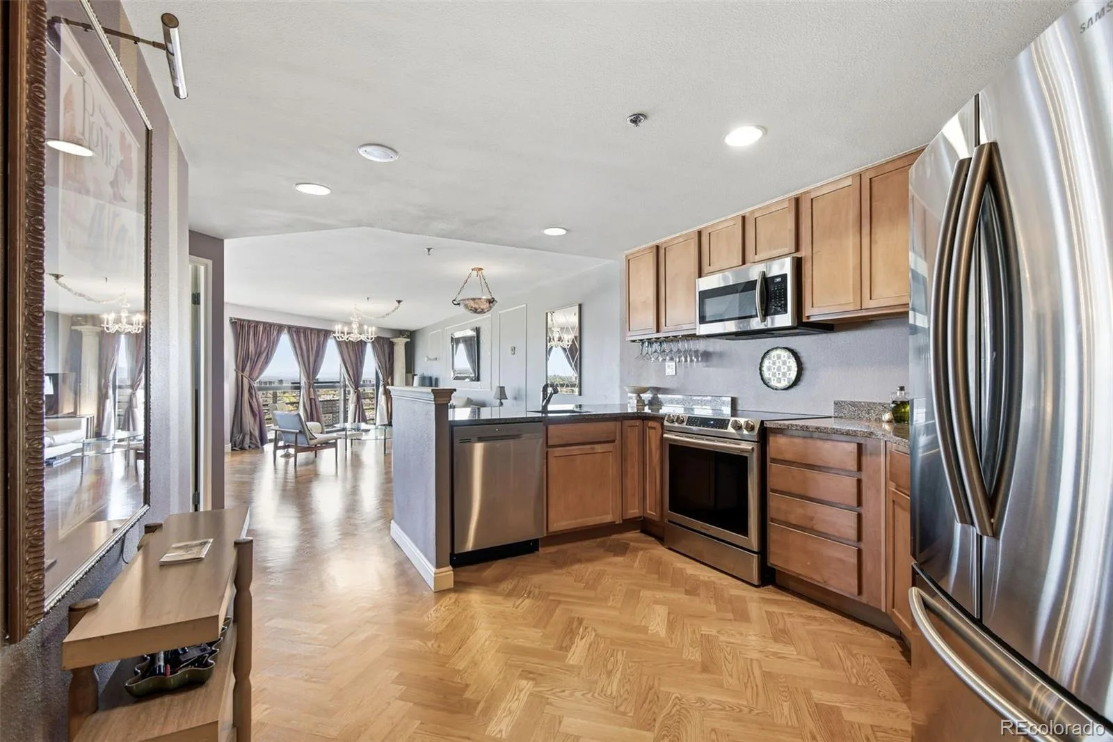 100 Park Avenue #2006 Denver CO 80205 MLS #REC3031242 06022026210006 1600 22