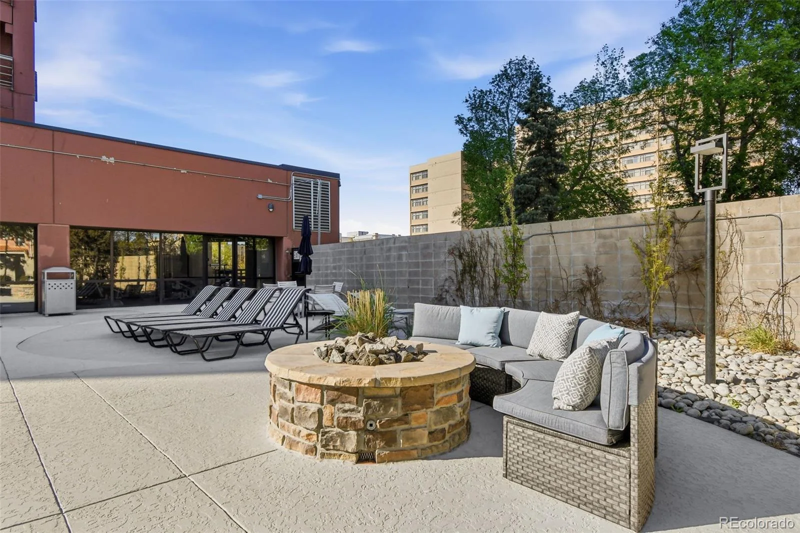 100 Park Avenue #2006 Denver CO 80205 MLS #REC3031242 06022026210006 1600 33