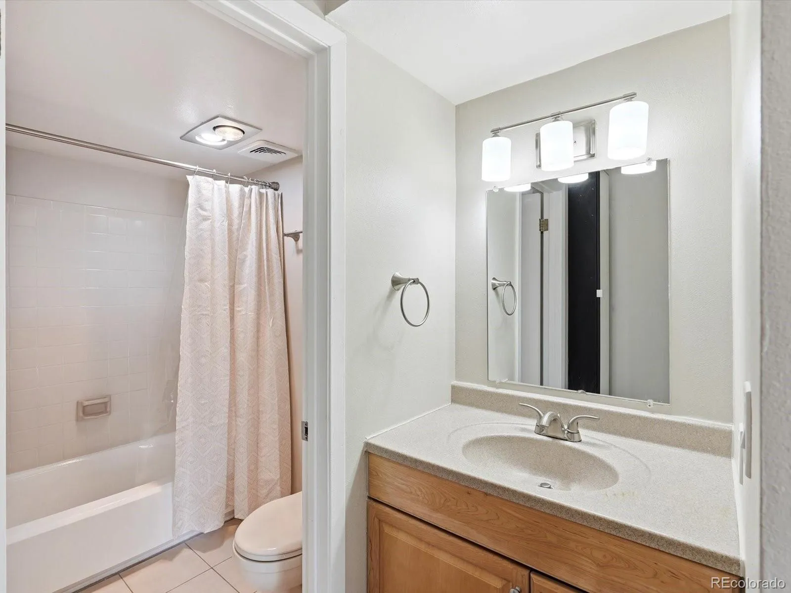 540 S Forest Street #8-205 Denver CO 80246 MLS #REC3031710 04222026221901 1600 12
