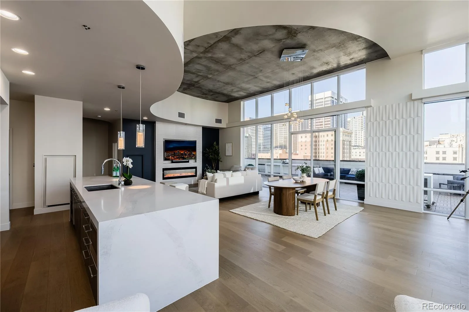 891 14th Street #909 Denver CO 80202 | MLS #REC3032685 08202026172612 1600 1