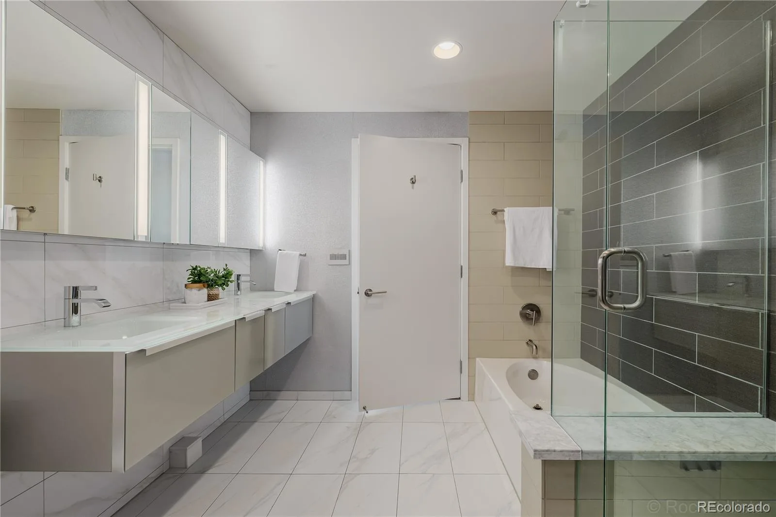 891 14th Street #909 Denver CO 80202 | MLS #REC3032685 08202026172612 1600 26