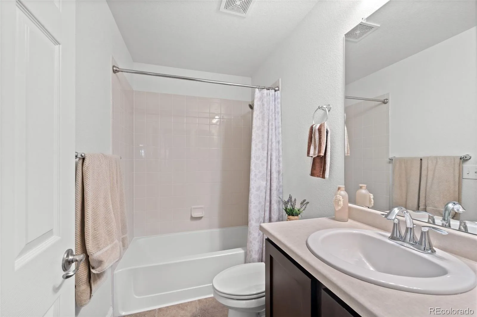 9140 Fig Street Arvada CO 80005 MLS #REC3035320 05302026180913 1600 38