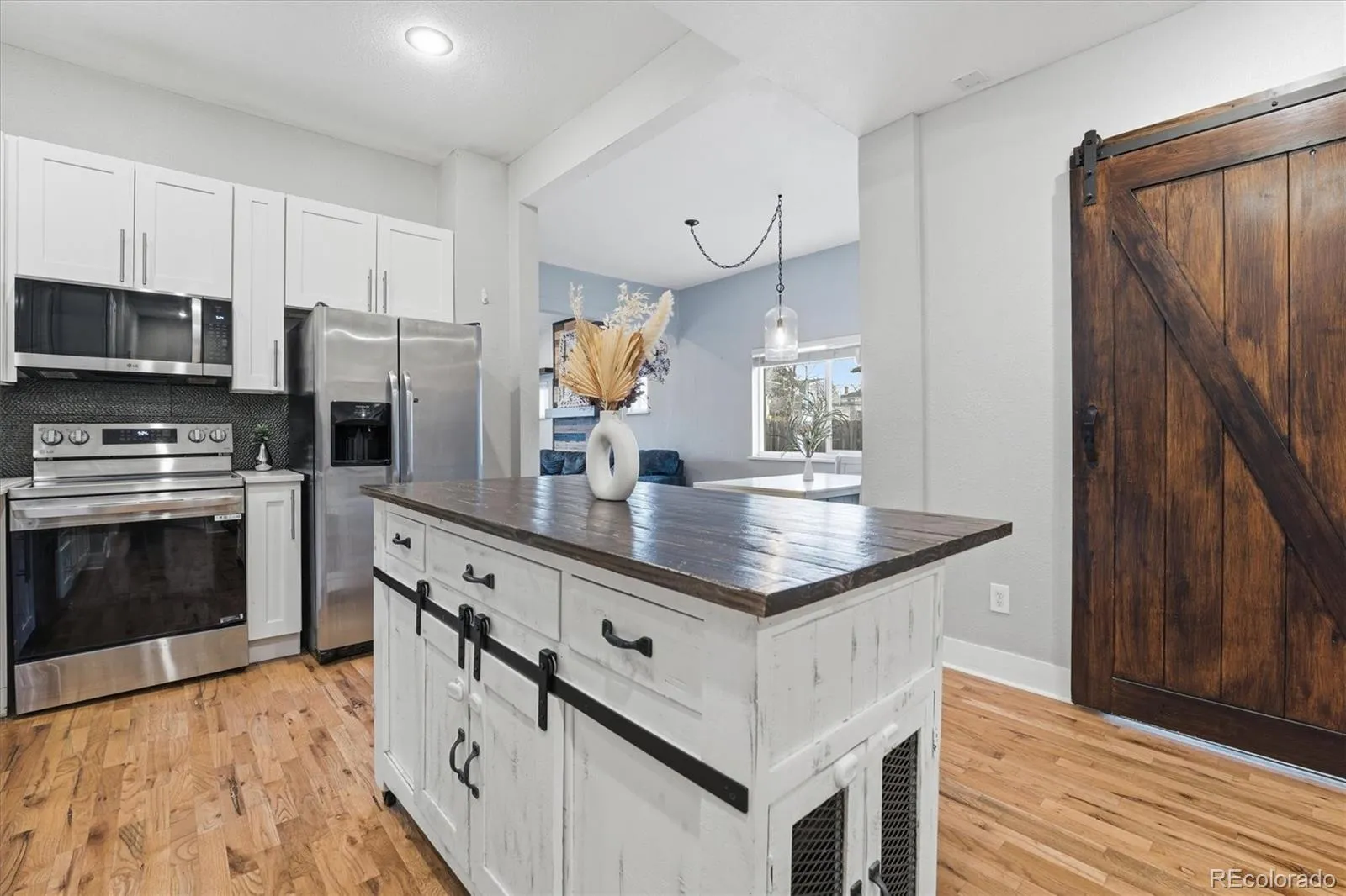 2073 S Logan Street Denver CO 80210 MLS #REC3038068 05202026000637 1600 18