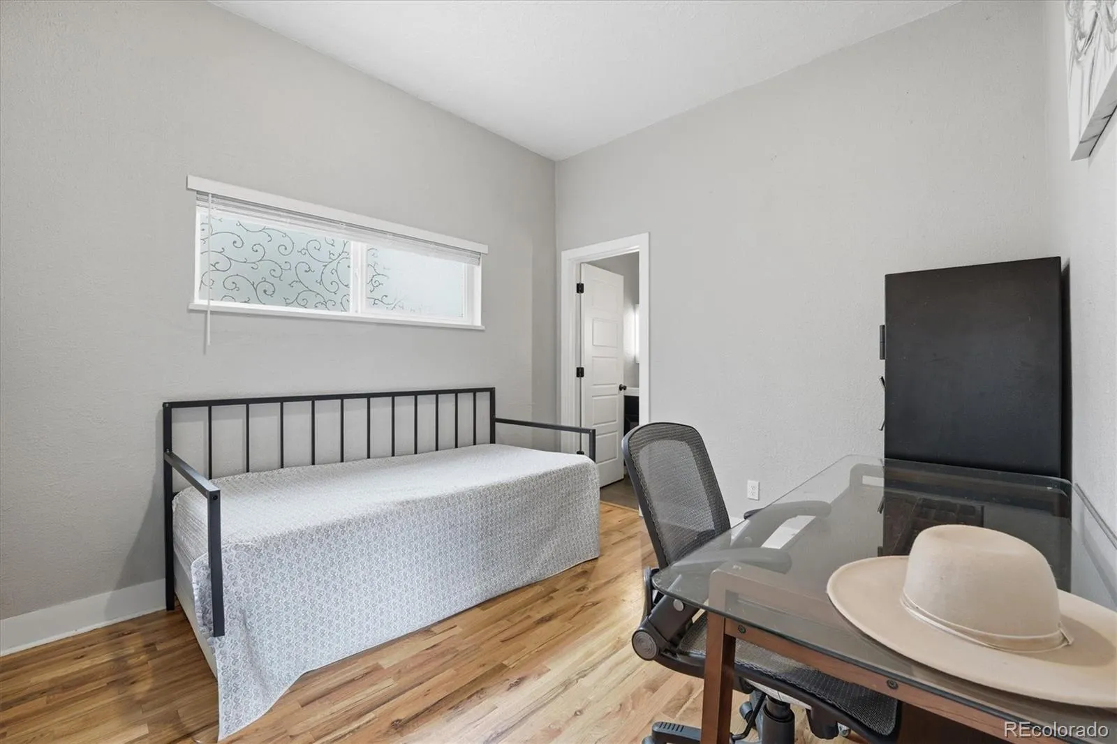 2073 S Logan Street Denver CO 80210 MLS #REC3038068 05202026000637 1600 35