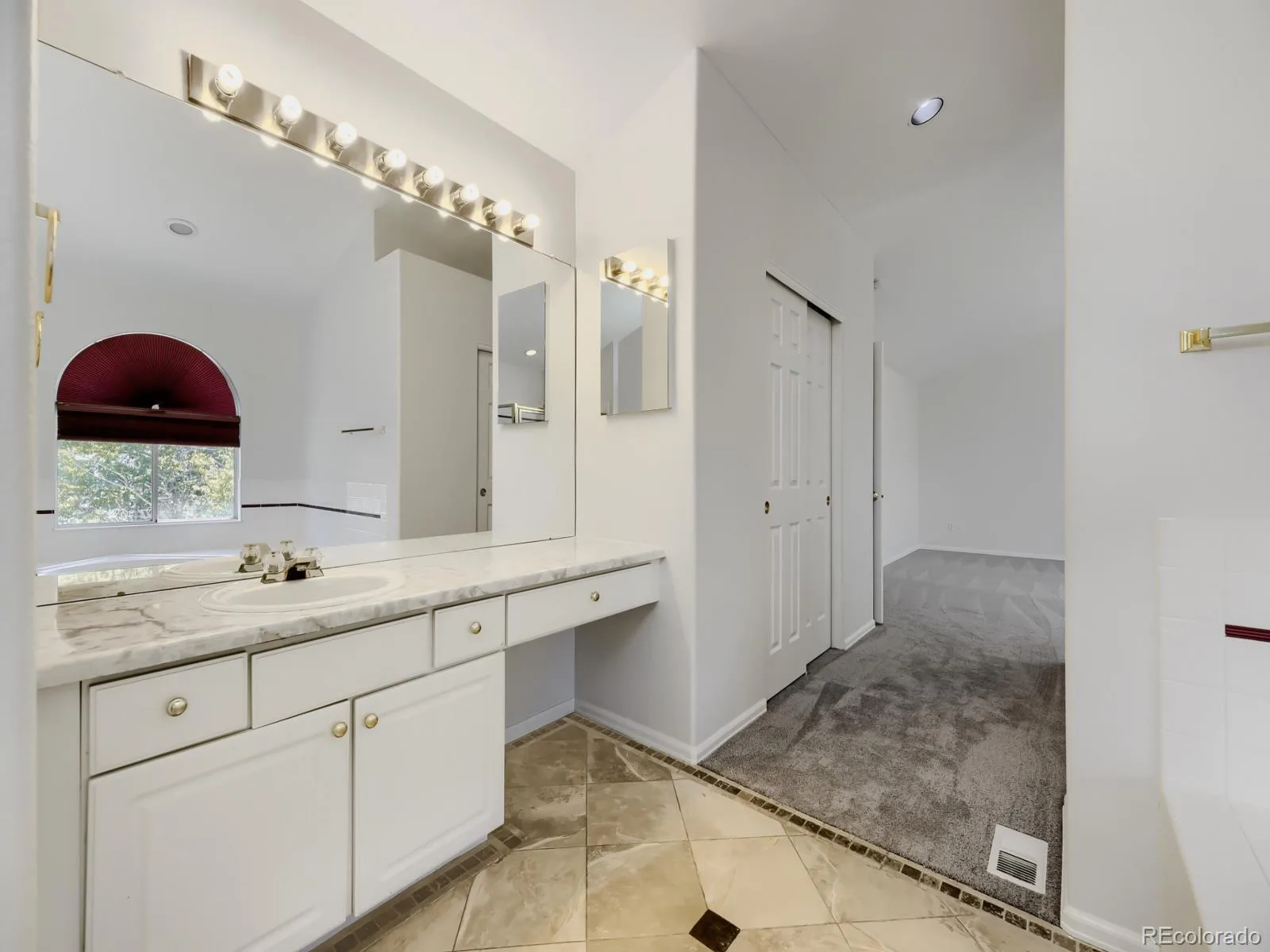 15678 E Quincy Lane Aurora CO 80015 MLS #REC3039895 06202026001224 1600 19