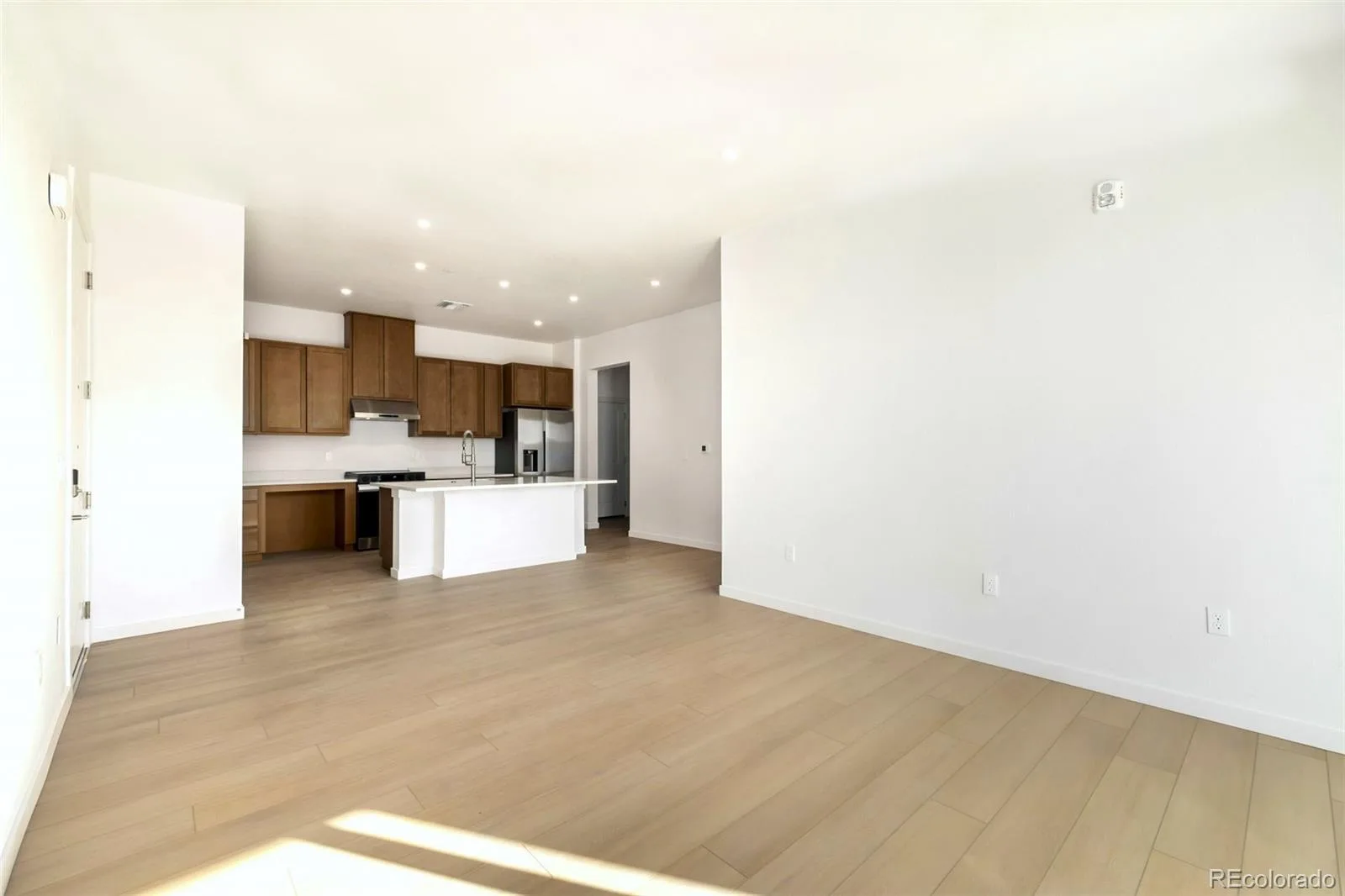 6153 N Ceylon Street #106 #3 Denver CO 80249 | MLS #REC3040473 07152026072803 1600 10