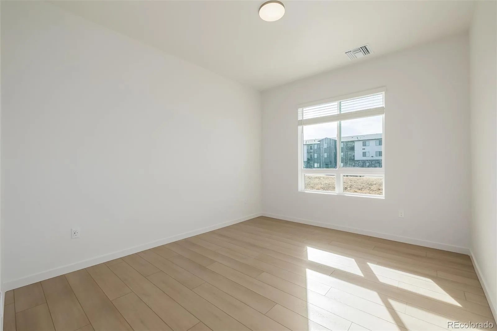 6153 N Ceylon Street #106 #3 Denver CO 80249 | MLS #REC3040473 07152026072803 1600 13