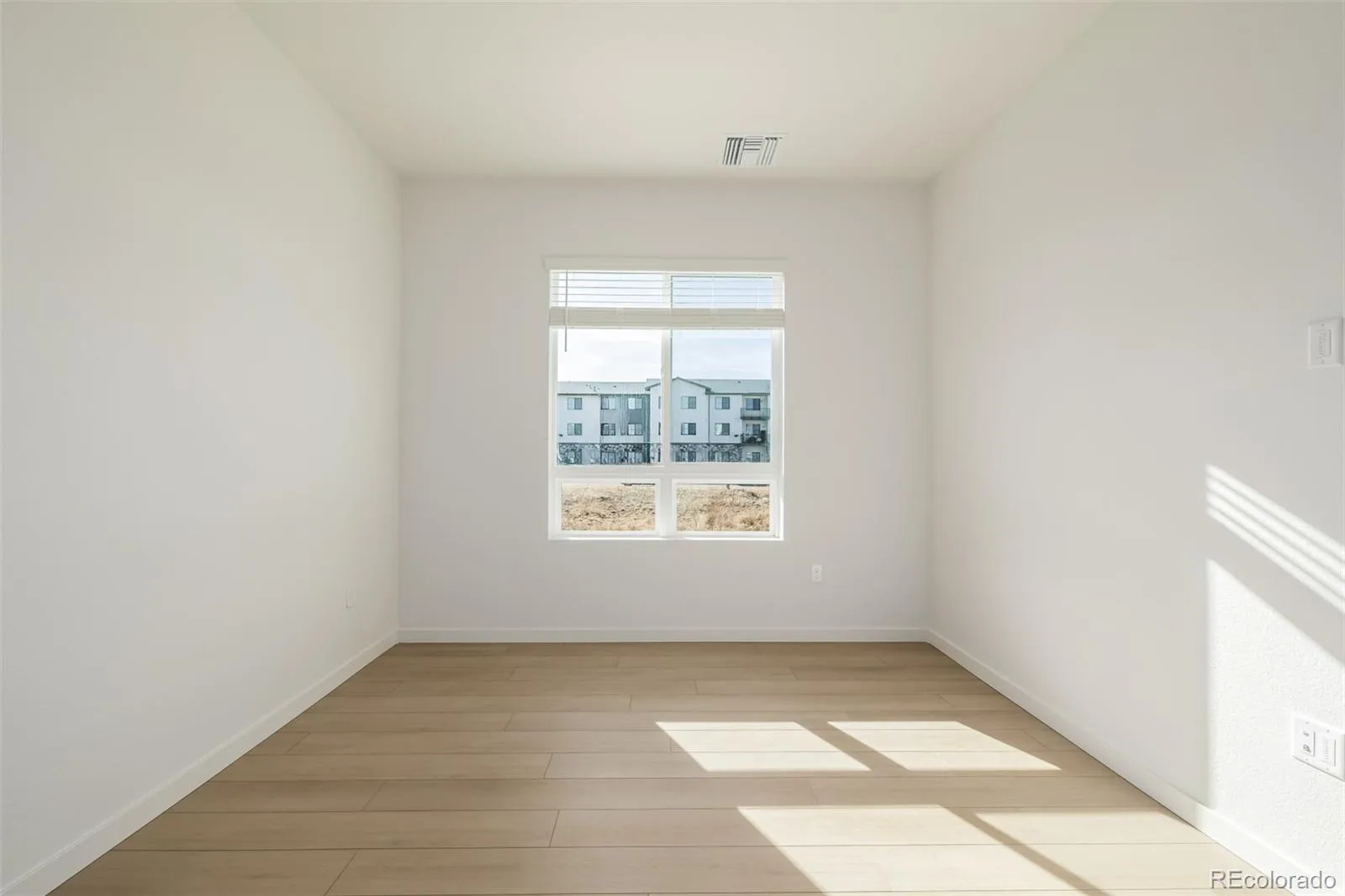 6153 N Ceylon Street #106 #3 Denver CO 80249 | MLS #REC3040473 07152026072803 1600 15
