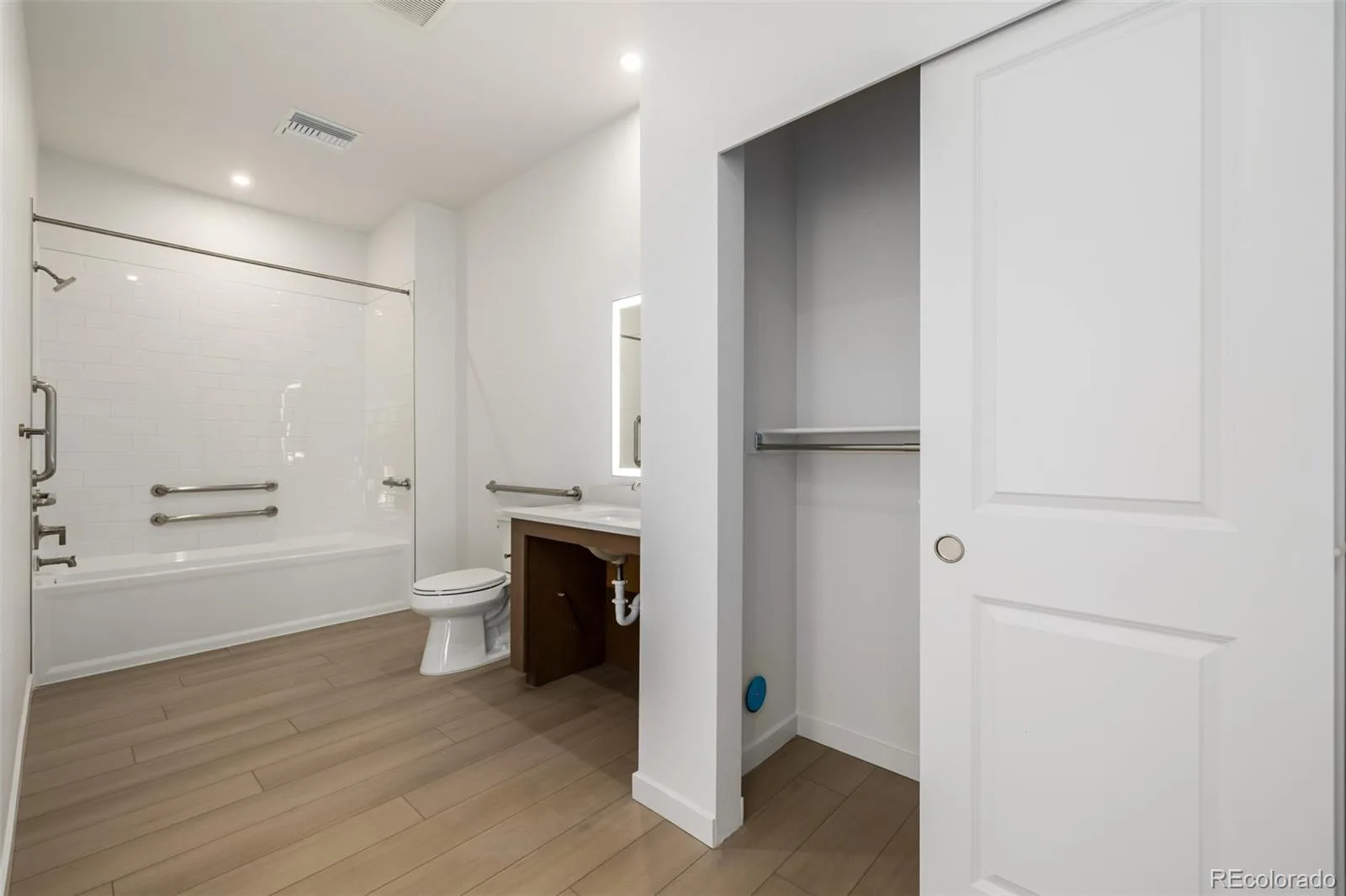 6153 N Ceylon Street #106 #3 Denver CO 80249 | MLS #REC3040473 07152026072803 1600 18