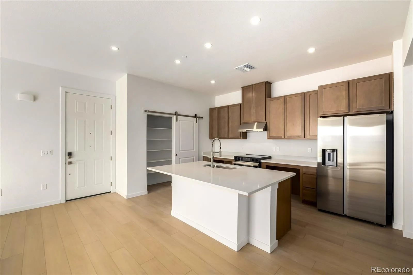 6153 N Ceylon Street #106 #3 Denver CO 80249 | MLS #REC3040473 07152026072803 1600 3