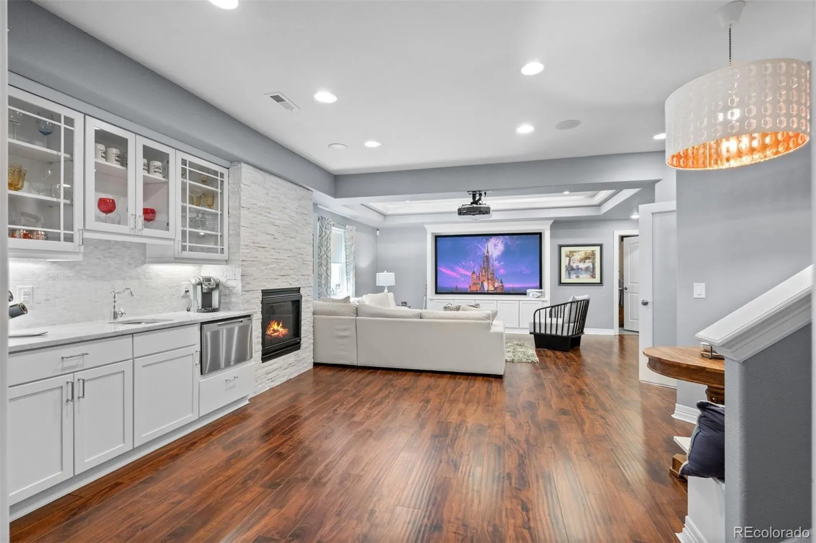 04162026173954 1600 37