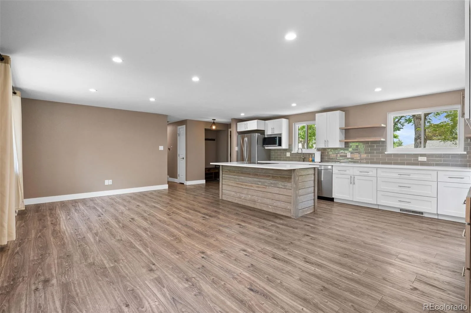 1435 S Zephyr Street Denver CO 80232 MLS #REC3044119 07052026225311 1600 12